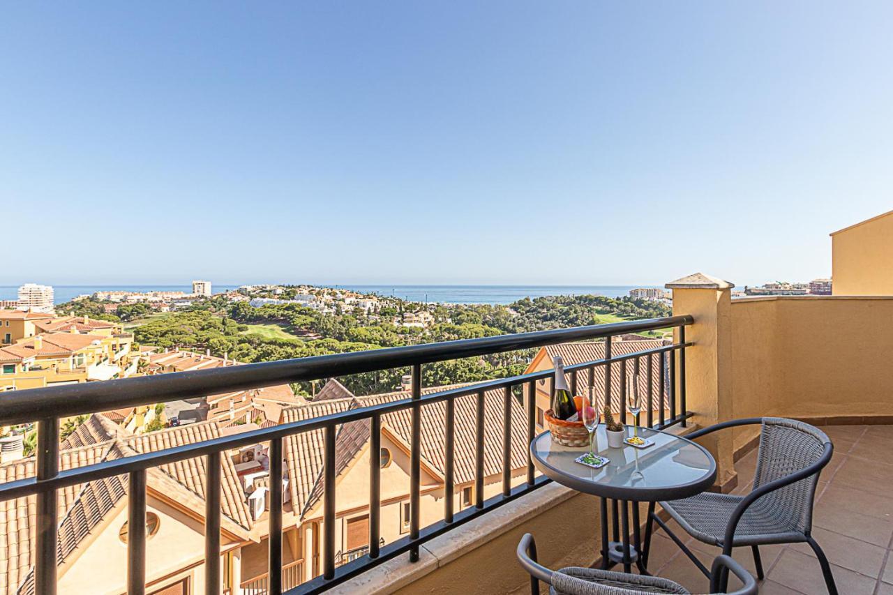 797 Holiday Rentals - Moderno Piso Para 5 Con Hermosas Vistas Benalmadena Exterior photo