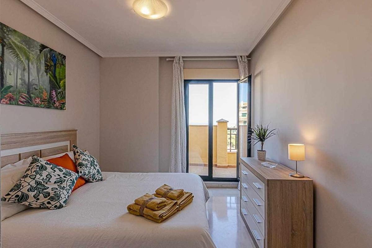 797 Holiday Rentals - Moderno Piso Para 5 Con Hermosas Vistas Benalmadena Exterior photo