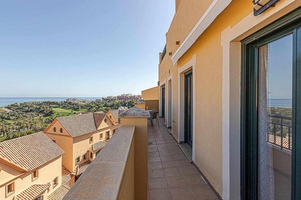 797 Holiday Rentals - Moderno Piso Para 5 Con Hermosas Vistas Benalmadena Exterior photo