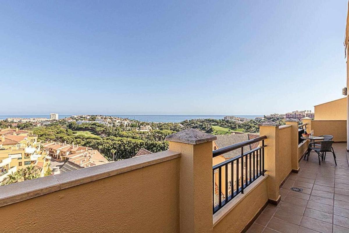 797 Holiday Rentals - Moderno Piso Para 5 Con Hermosas Vistas Benalmadena Exterior photo