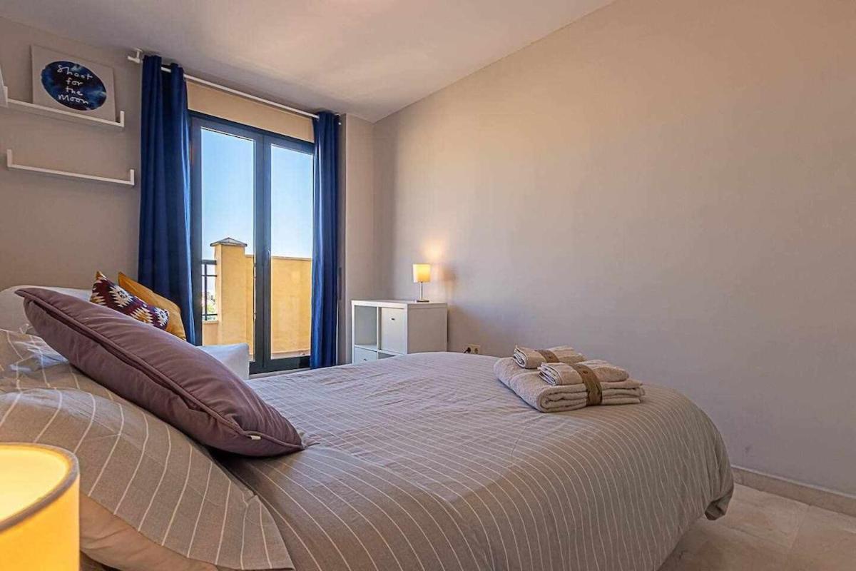 797 Holiday Rentals - Moderno Piso Para 5 Con Hermosas Vistas Benalmadena Exterior photo